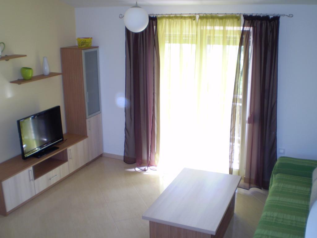 Apartments Duricic Loviste Exterior photo